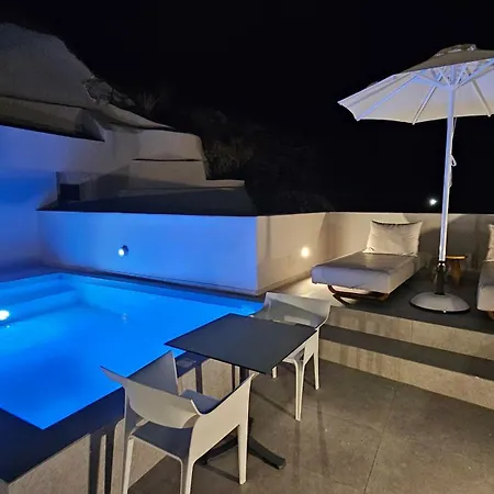 Petroma Cave Suites Vourvoúlos Exteriér fotografie